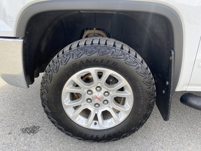2016 GMC Sierra 1500 SLE in Cars & Trucks in Penticton - Image 4