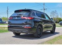Pre-Owned . Visit us today at Hyundai Pembroke and check out this 2022 Mitsubishi Outlander ES, Stoc... (image 9)