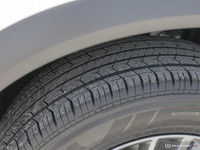 * Intelligent All-Wheel Drive with Terrain Selector * Off-Road and Snow Mode * Intelligent Forward C... (image 9)