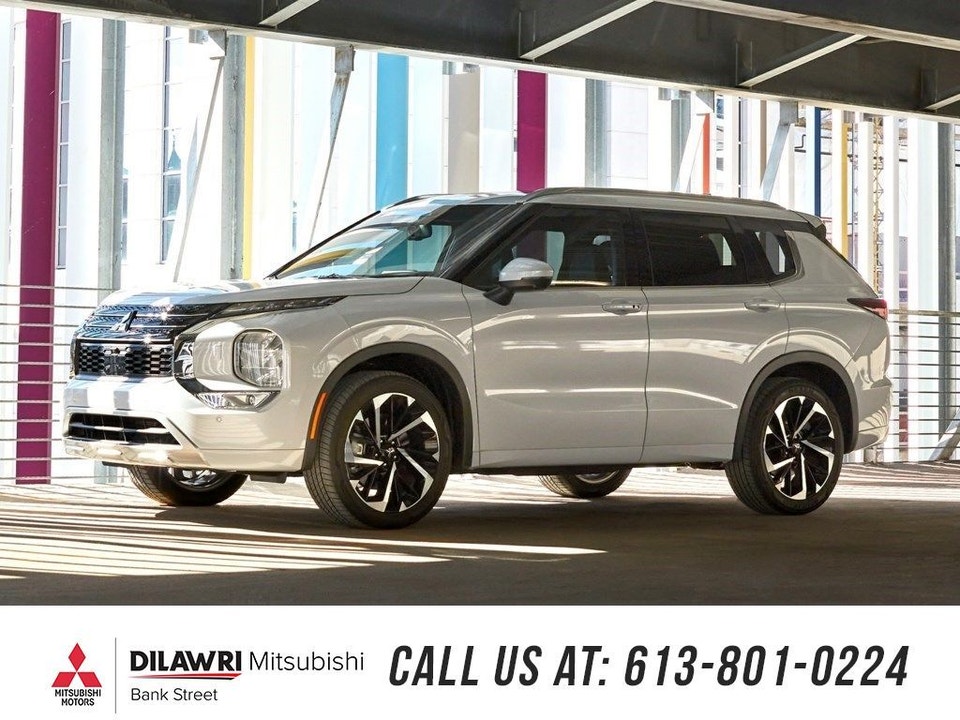 2023 Mitsubishi Outlander SE