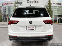 This Volkswagen Tiguan has a powerful Intercooled Turbo Regular Unleaded I-4 2.0 L/121 engine poweri... (image 4)