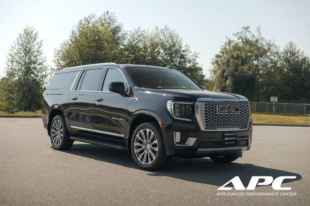 2022 GMC Yukon XL in Cars & Trucks in Delta/Surrey/Langley