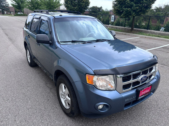 2011 Ford Escape XLT 4dr Front-wheel Drive Automatic in Cars & Trucks in Mississauga / Peel Region - Image 2