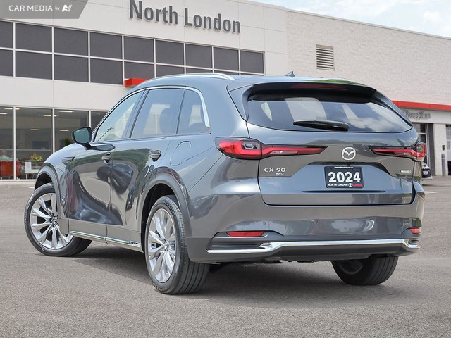 2024 Mazda CX-90 MHEV GT CLEAN CARFAX - ONE OWNER - 8-SEATER... in Cars & Trucks in London - Image 4