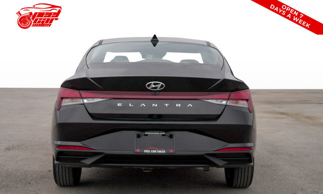 2022 Hyundai Elantra Preferred, Apple carplay, Heated seats, Bac in Cars & Trucks in Oakville / Halton Region - Image 4