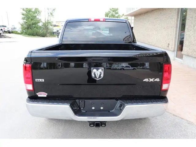 2022 Ram 1500 Classic SLT LUXURY EDITION CREW 4X4, LOADED/LEATHE in Cars & Trucks in Winnipeg - Image 32