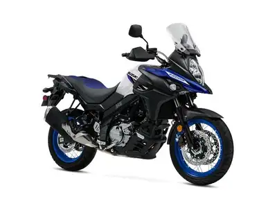 2025 Suzuki V-Strom 650XT RESERVE PAR TELEPHONE Découvrez la 2025 Suzuki V-Strom 650XT EN PRE-COMMAN...