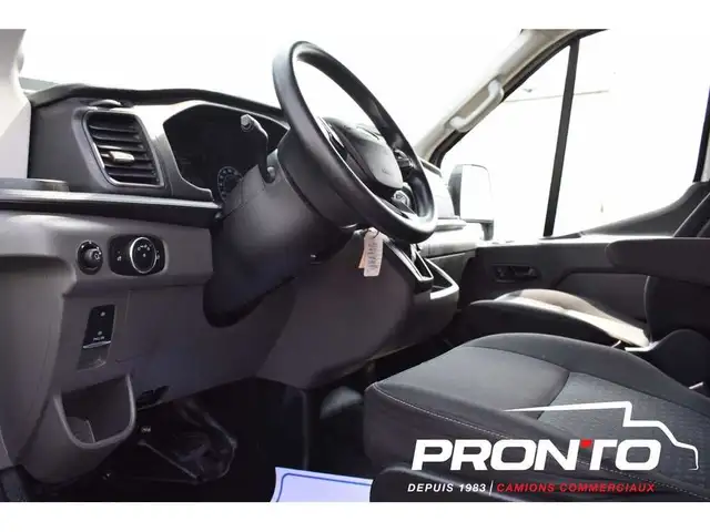 2022 Ford Transit T-250 ** Cube 12 pieds ** Roue Simple ** Garan in Cars & Trucks in Laval / North Shore - Image 17