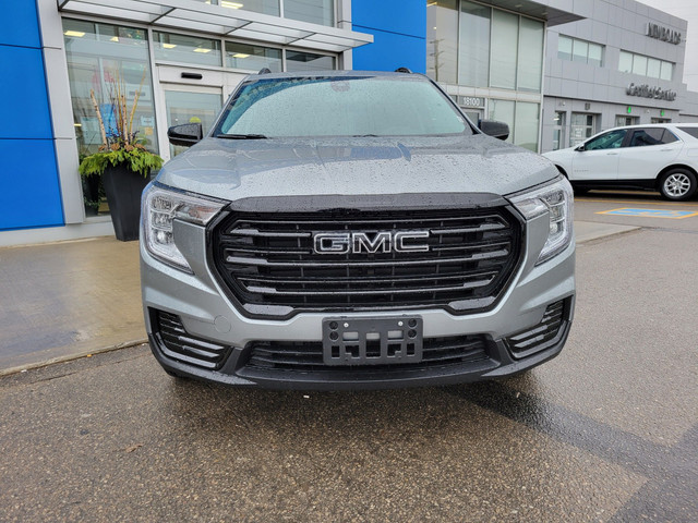 2024 GMC Terrain SLE in Cars & Trucks in Markham / York Region - Image 2