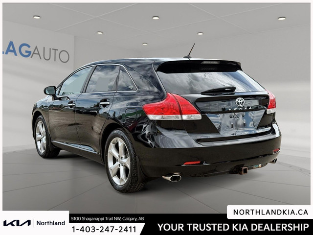 2009 Toyota Venza Base in Cars & Trucks in Calgary - Image 2