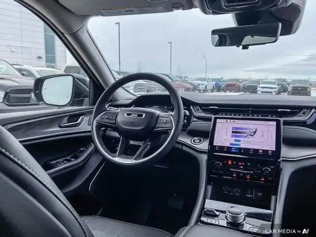 2022 Jeep Grand Cherokee 4xe | Leather | Luxury Tech | dans Autos et camions dans Grande Prairie - Image 14