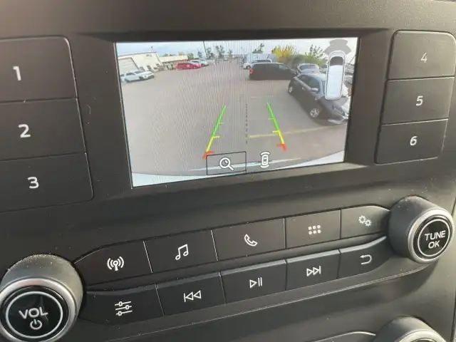 2021 Ford Transit Passenger Wagon in Cars & Trucks in Calgary - Image 18