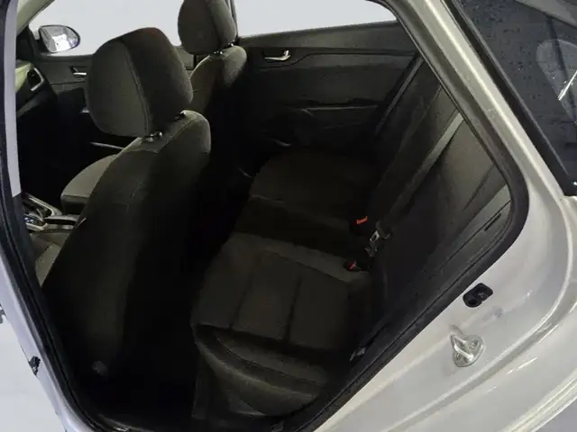 2019 Hyundai Accent PREFRRED / SE 5-Door dans Autos et camions dans Ville de Montréal - Image 15