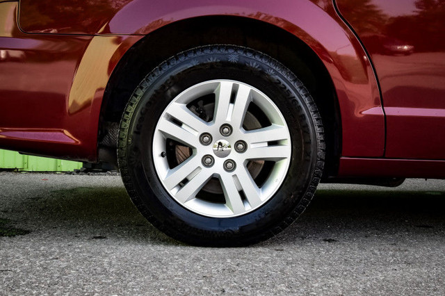 2018 Dodge Grand Caravan Crew Plus • HEATED LEATHER • POWER TAIL in Cars & Trucks in Kingston - Image 4