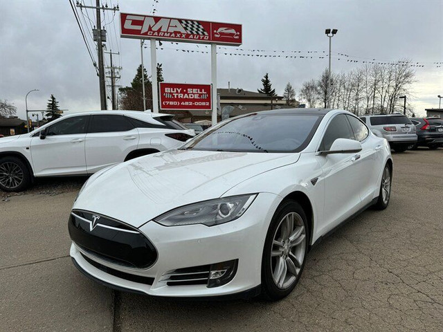 2015 Tesla Model S 85D in Cars & Trucks in Edmonton
