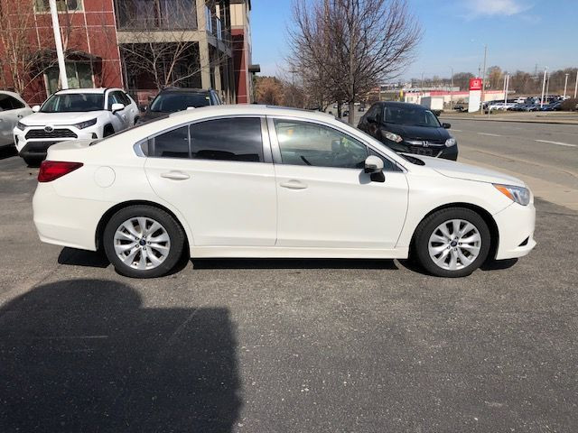 2015 Subaru Legacy 2.5i w/Touring Pkg all wheel drive automatic in Cars & Trucks in Cambridge - Image 4