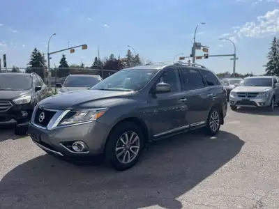 Used 2015 Nissan Pathfinder SL / Active status / SUV / approved financing / One owner/ Low mileage /...