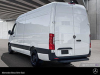 Mercedes-Benz Rive-Sud, la destination Mercedes-Benz par excellence. Bienvenue en première classe. D... (image 2)