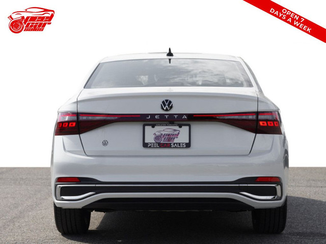 2025 Volkswagen Jetta Highline, Sunroof, Leather seats, Apple ca in Cars & Trucks in Mississauga / Peel Region - Image 4