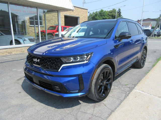 Kia Sorento SX AWD *8 PNEUS* 7 PASSAGERS CUIR+TOIT PANO. 2023 in Cars & Trucks in Longueuil / South Shore