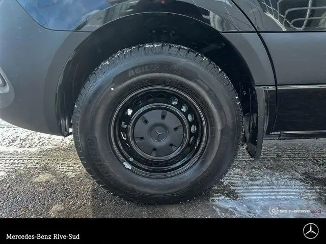 2025 Mercedes-Benz Sprinter 2500 144 Wheelbase High Roof RWD in Cars & Trucks in Longueuil / South Shore - Image 16