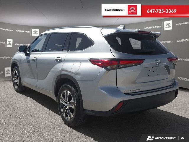 2020 Toyota Highlander XLE AWD | Leather | Sunroof | Alloys in Cars & Trucks in City of Toronto - Image 4