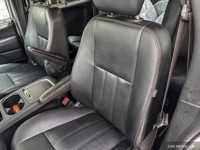 2019 Dodge Grand Caravan GT LEATHER | HEATED SEATS | HEATED S... in Cars & Trucks in London - Image 21