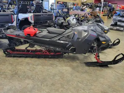 Check out the Limited Edition Summit in Carbon Black and Spartan Red! For the first time available o...