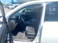 Sunroof, Cooled Seats, Navigation, Leather Seats, Heated Seats! This 2019 Chevrolet Traverse is for... (image 9)
