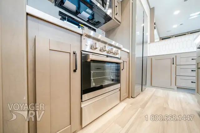 2025 Grand Design Reflection 360FLS in Travel Trailers & Campers in Kelowna - Image 46