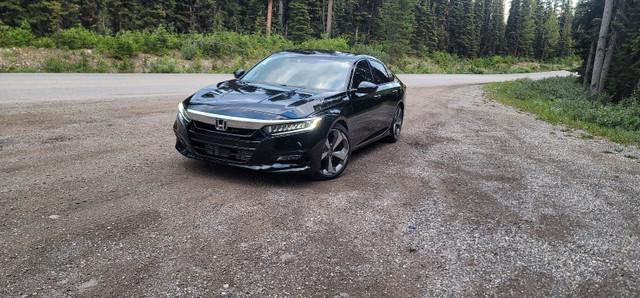 2018 Honda Accord Touring in Cars & Trucks in St. Albert - Image 2