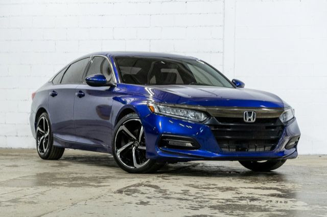 2019 Honda Accord Sedan Sport 2.0T | Allure affirmée dans Autos et camions  à Ville de Montréal
