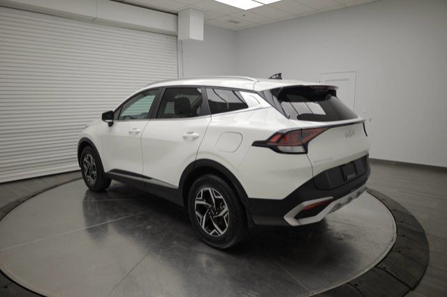 2023 Kia Sportage LX in Cars & Trucks in Calgary - Image 4