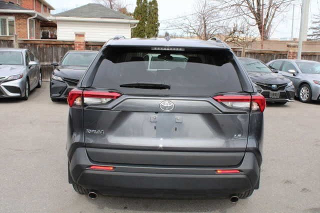 2020 Toyota RAV4 LE in Cars & Trucks in Mississauga / Peel Region - Image 4