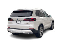 2024 BMW X5 xDrive40i Mineral White Metallic PREMIUM ESSENTIAL PACKAGE On-Board Navigation, Panorama... (image 9)