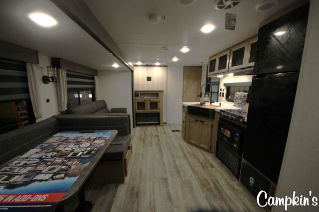 2024 FOREST RIVER CHEROKEE 324TS in Travel Trailers & Campers in Oshawa / Durham Region - Image 3