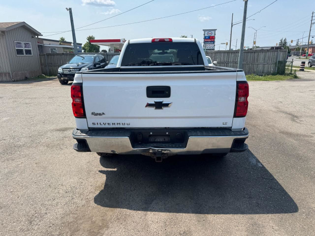 2018 Chevrolet Silverado 1500 LT, 4X4, CREW CAB, TOPPER, 5.3L V8 in Cars & Trucks in London - Image 4