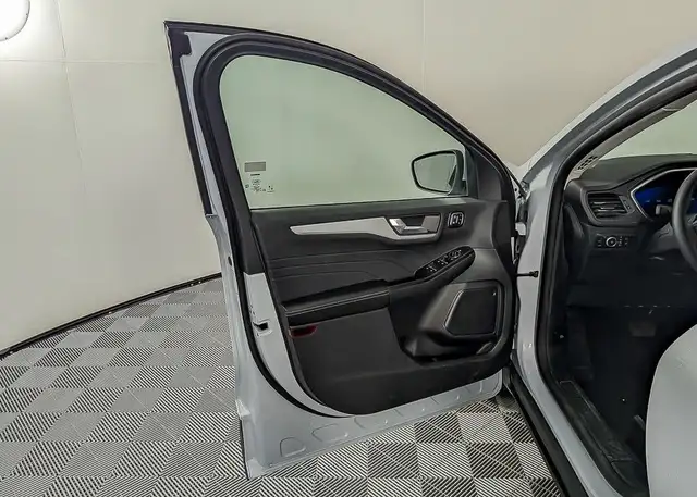 2025 Ford Escape Platinum in Cars & Trucks in Calgary - Image 14
