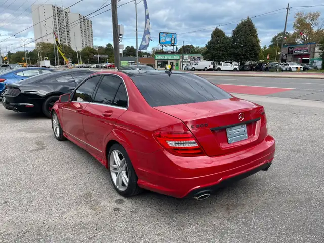 2014 Mercedes-Benz C-Class 4dr Sdn C 300 4MATIC in Cars & Trucks in City of Toronto - Image 4
