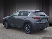 Le Mazda CX-5 GT AWD 2017 est un VUS compact haut de gamme qui allie performance, confort et technol... (image 4)