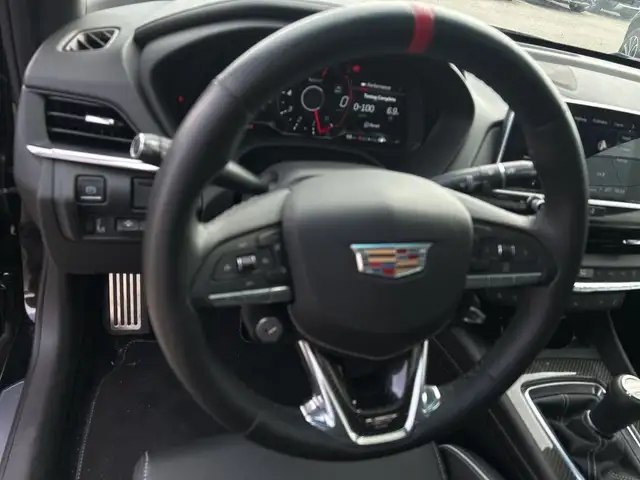 2025 Cadillac CT4-V 4dr Sdn Blackwing manual in Cars & Trucks in Mississauga / Peel Region - Image 13