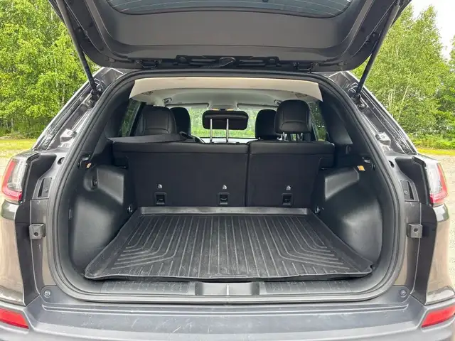 2019 Jeep Cherokee Trailhawk in Cars & Trucks in North Bay - Image 11