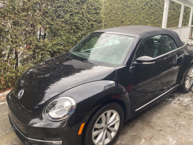 CONVERTIBLE / 2016 Volkswagen Beetle Comfortline in Cars & Trucks in Sherbrooke