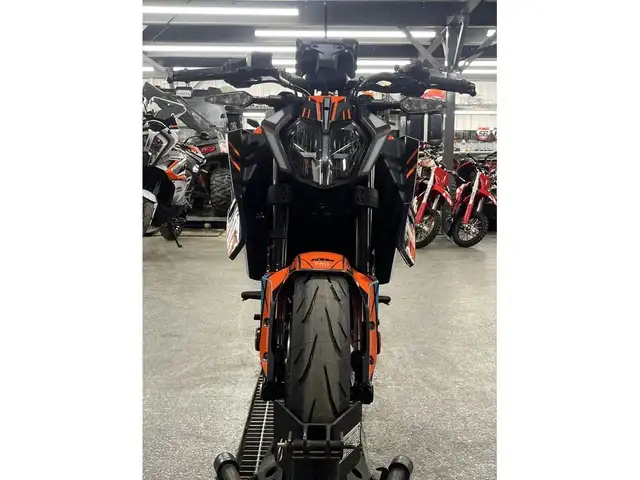 2024 KTM 390 DUKE in Sport Touring in Granby - Image 7