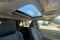 FINANCE OR LEASE PURCHASE PRICE: $31,300 + HST + Finance/Lease Fee + Licensing CASH PRICE: $33,300 +... (image 9)