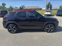 Turn heads and take on the road with confidence in this 2023 Chevrolet Trailblazer RS. With its bold... (image 5)