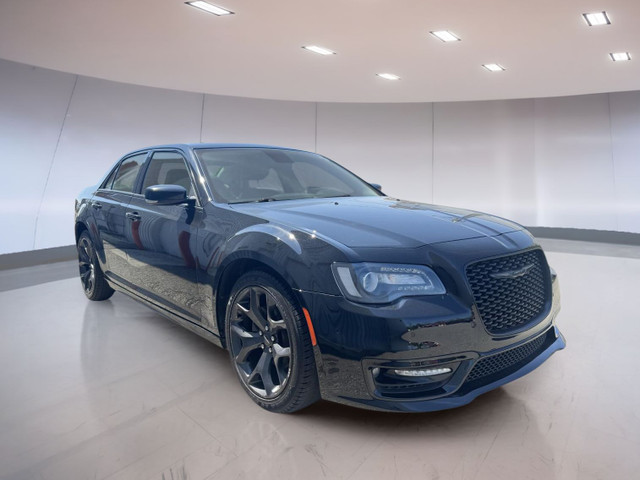 Chrysler 300 300 Touring TI 2022 à vendre dans Autos et camions  à Laurentides - Image 3