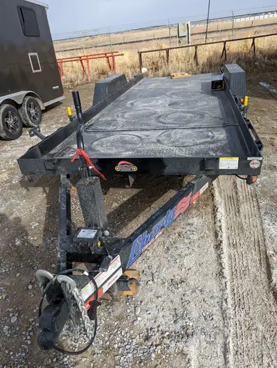 Stock # 4467 = SALE PRICED AT $13,995 Tax in tow it away pricing ! New Liberty Trailers , 20 foot sp...