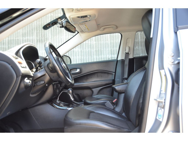 2018 Jeep Compass Altitude 4x4 in Cars & Trucks in Burnaby/New Westminster - Image 3