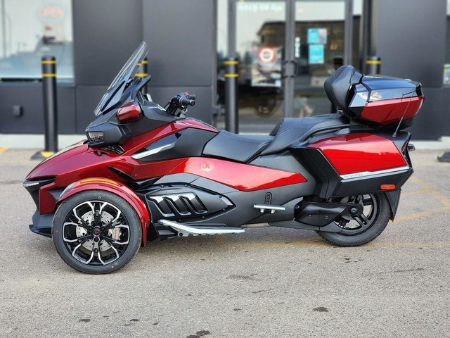 2023 Can-Am Spyder RT Limited Platine Wheels in Street, Cruisers & Choppers in Edmonton - Image 2